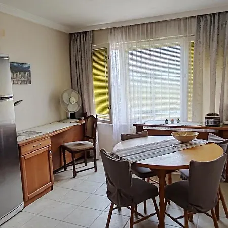 View With Rooftop Terrace 公寓