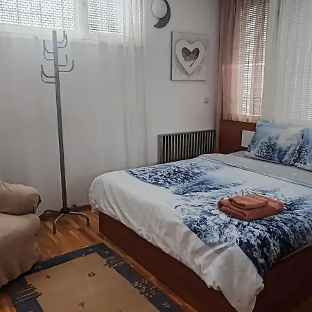 View With Rooftop Terrace Sofie