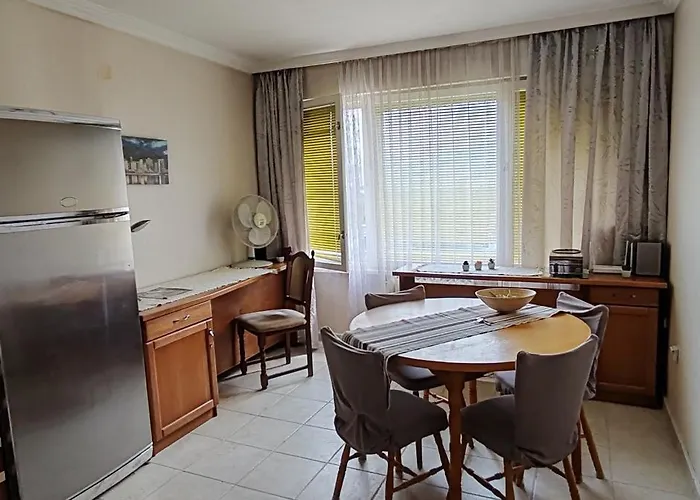 View With Rooftop Terrace アパート